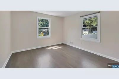 82 Little Falls Road, Cedar Grove, NJ 07009 - Photo 16