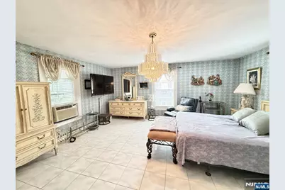 33 W Newell Avenue, Rutherford, NJ 07070 - Photo 26