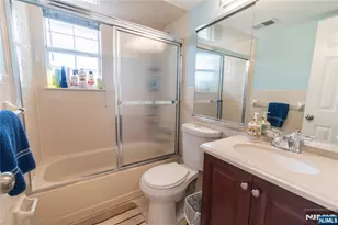 276 Walnut St, Newark, NJ 07105 - Photo 6