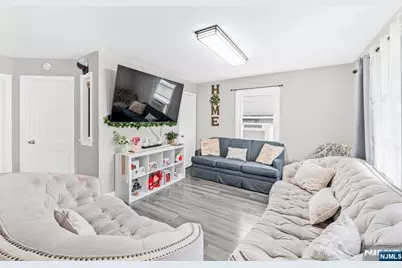 375 Amherst Street, East Orange, NJ 07018 - Photo 4