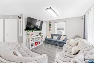 375 Amherst St, East Orange, NJ 07018 - Photo 4