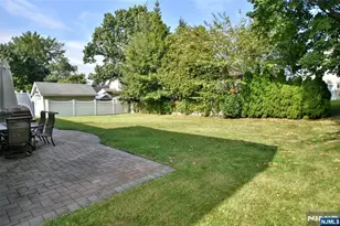 243 Cleveland Ave, Hasbrouck Heights, NJ 07604 - Photo 38