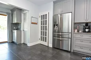 243 Cleveland Ave, Hasbrouck Heights, NJ 07604 - Photo 14