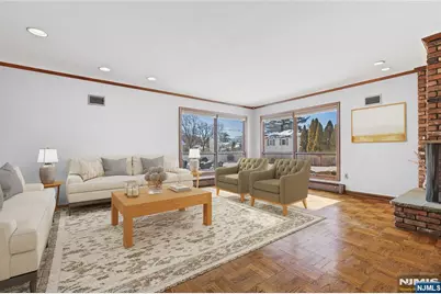 645 Cambridge Road, Paramus, NJ 07652 - Photo 16