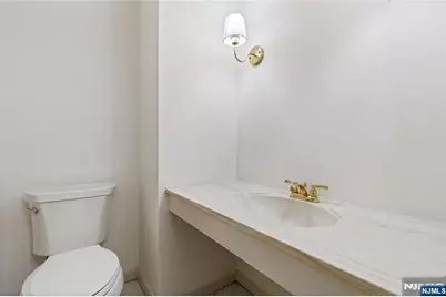 645 Cambridge Road, Paramus, NJ 07652 - Photo 4