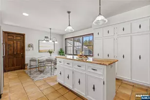 645 Cambridge Rd, Paramus, NJ 07652 - Photo 14