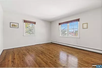 645 Cambridge Road, Paramus, NJ 07652 - Photo 20