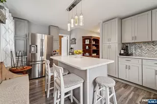 70 York Rd, North Arlington, NJ 07031 - Photo 4