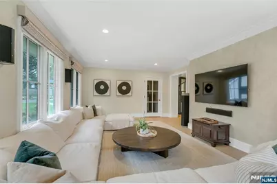 96 Bluff Road, Fort Lee, NJ 07024 - Photo 8