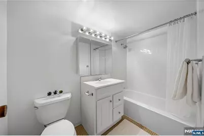 9060 Palisade Avenue 308 #308, North Bergen, NJ 07047 - Photo 6