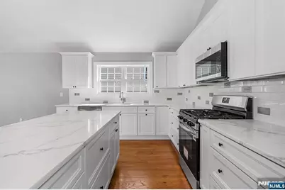 100 Charlton Avenue, Lodi, NJ 07644 - Photo 10