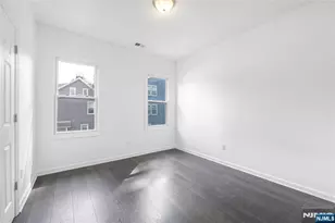 11 Carlton St, East Orange, NJ 07017 - Photo 10