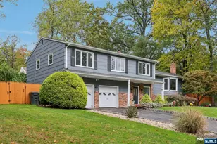 428 Faletti Cir, River Vale Township, NJ 07675 - Photo 2