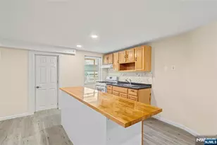 537 27th St, Union City, NJ 07087 - Photo 6