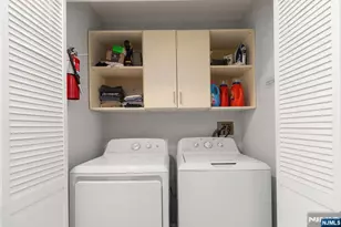 68 Mountainside Dr, Pompton Lakes, NJ 07442 - Photo 12