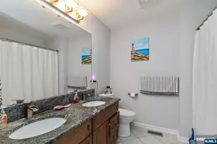 68 Mountainside Dr, Pompton Lakes, NJ 07442 - Photo 16