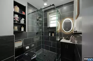 18 Whitman Ave, East Orange, NJ 07017 - Photo 16