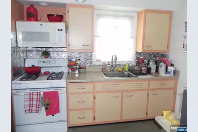 169 Franklin Street, Little Ferry, NJ 07643 - Photo 8