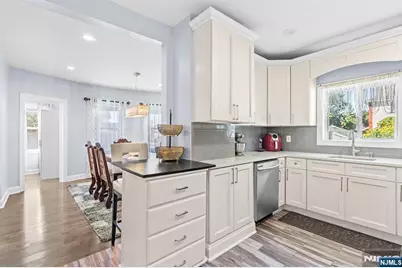 22 Euclid Avenue, Ridgefield Park, NJ 07660 - Photo 8