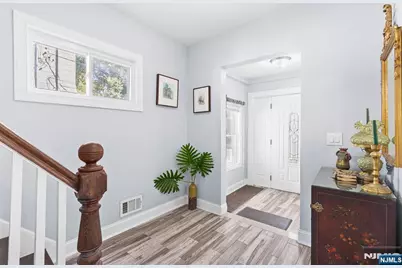 22 Euclid Avenue, Ridgefield Park, NJ 07660 - Photo 4