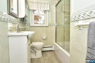 82 Grove St, Waldwick, NJ 07463 - Photo 14