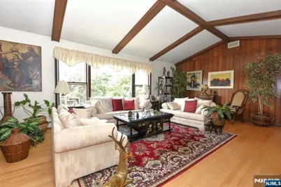 951 Berdan Avenue, Wayne, NJ 07470 - Photo 8