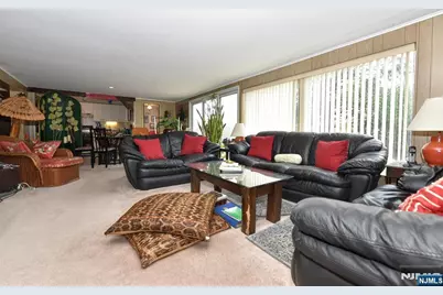 951 Berdan Avenue, Wayne, NJ 07470 - Photo 24