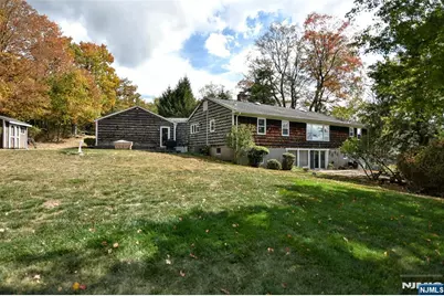 951 Berdan Avenue, Wayne, NJ 07470 - Photo 30