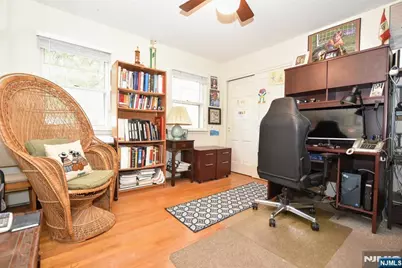 951 Berdan Avenue, Wayne, NJ 07470 - Photo 20