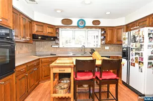 951 Berdan Ave, Wayne, NJ 07470 - Photo 12