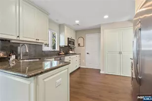 20 Dwight St, Wayne, NJ 07470 - Photo 12