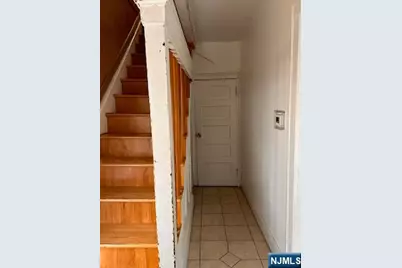 90 Dewitt Place, Hackensack, NJ 07601 - Photo 8