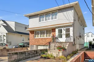 18 Ferncliff Rd, Jersey City, NJ 07305 - Photo 32