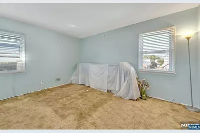 18 Ferncliff Road, Jersey City, NJ 07305 - Photo 26