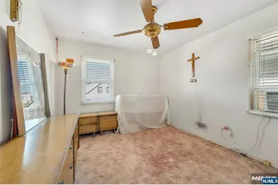 18 Ferncliff Road, Jersey City, NJ 07305 - Photo 28