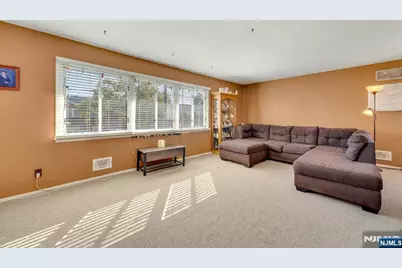 18 Ferncliff Road, Jersey City, NJ 07305 - Photo 18