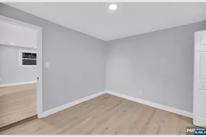 16 2nd Avenue, West Milford, NJ 07480 - Photo 20