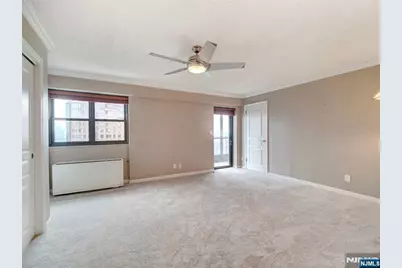 250 Gorge Road 16D #16D, Cliffside Park, NJ 07010 - Photo 18