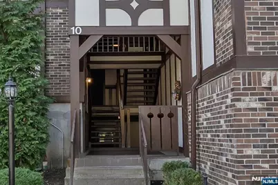 1006 Thoreau Court Bldg 10 #Bldg 10, Mahwah, NJ 07430 - Photo 4