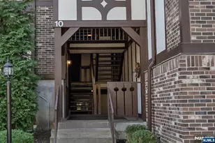 1006 Thoreau Ct Bldg 10, Mahwah, NJ 07430 - Photo 4