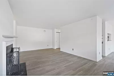 1006 Thoreau Court Bldg 10 #Bldg 10, Mahwah, NJ 07430 - Photo 8