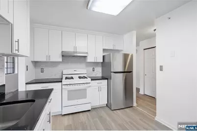 1006 Thoreau Court Bldg 10 #Bldg 10, Mahwah, NJ 07430 - Photo 10