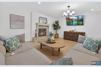 141 W Oak Street, Ramsey, NJ 07446 - Photo 4