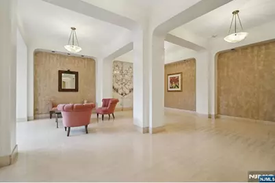 555 North Avenue 6F #6F, Fort Lee, NJ 07024 - Photo 32