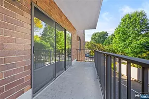 140 Euclid Ave 1H, Hackensack, NJ 07601 - Photo 38