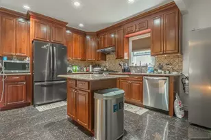 39 Summit St, Ridgefield Park, NJ 07660 - Photo 4