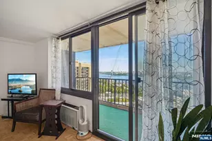 300 Winston 2306, Cliffside Park, NJ 07010 - Photo 8