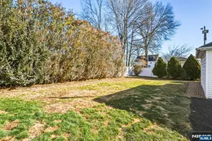 331 Mountain Wy, Rutherford, NJ 07070 - Photo 16