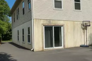 748 Pennsylvania Ave, Lyndhurst Township, NJ 07071 - Photo 2