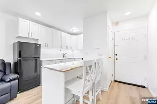 9 Vreeland Ave 3A, Hackensack, NJ 07601 - Photo 4